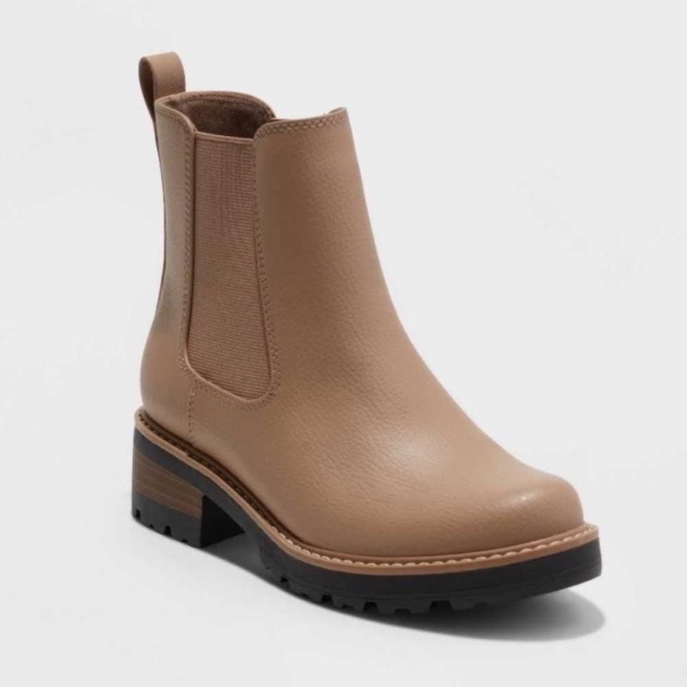 Celina Chelsea boots